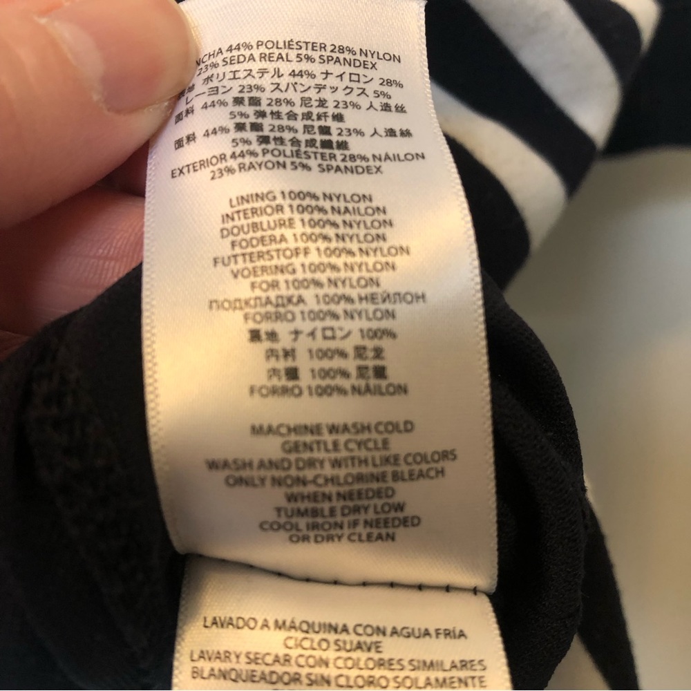 😎3/$10 Michael Kors striped dress - Picture 14 of 15